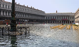 Acqua alta in Venedig