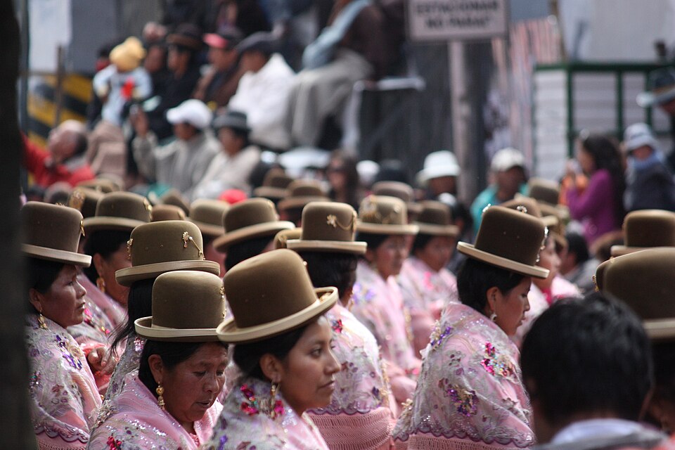 Cholitas in La Paz